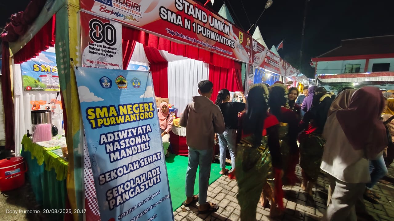 SMAN 1 Purwantoro Meriahkan Gelar UMKM 2025 dengan Karya Kreatif Siswa