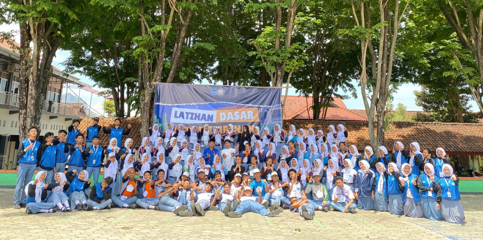 Kuatkan Kepemimpinan, SMAN 1 Purwantoro Gelar Latihan Dasar Kepemimpinan OSIS