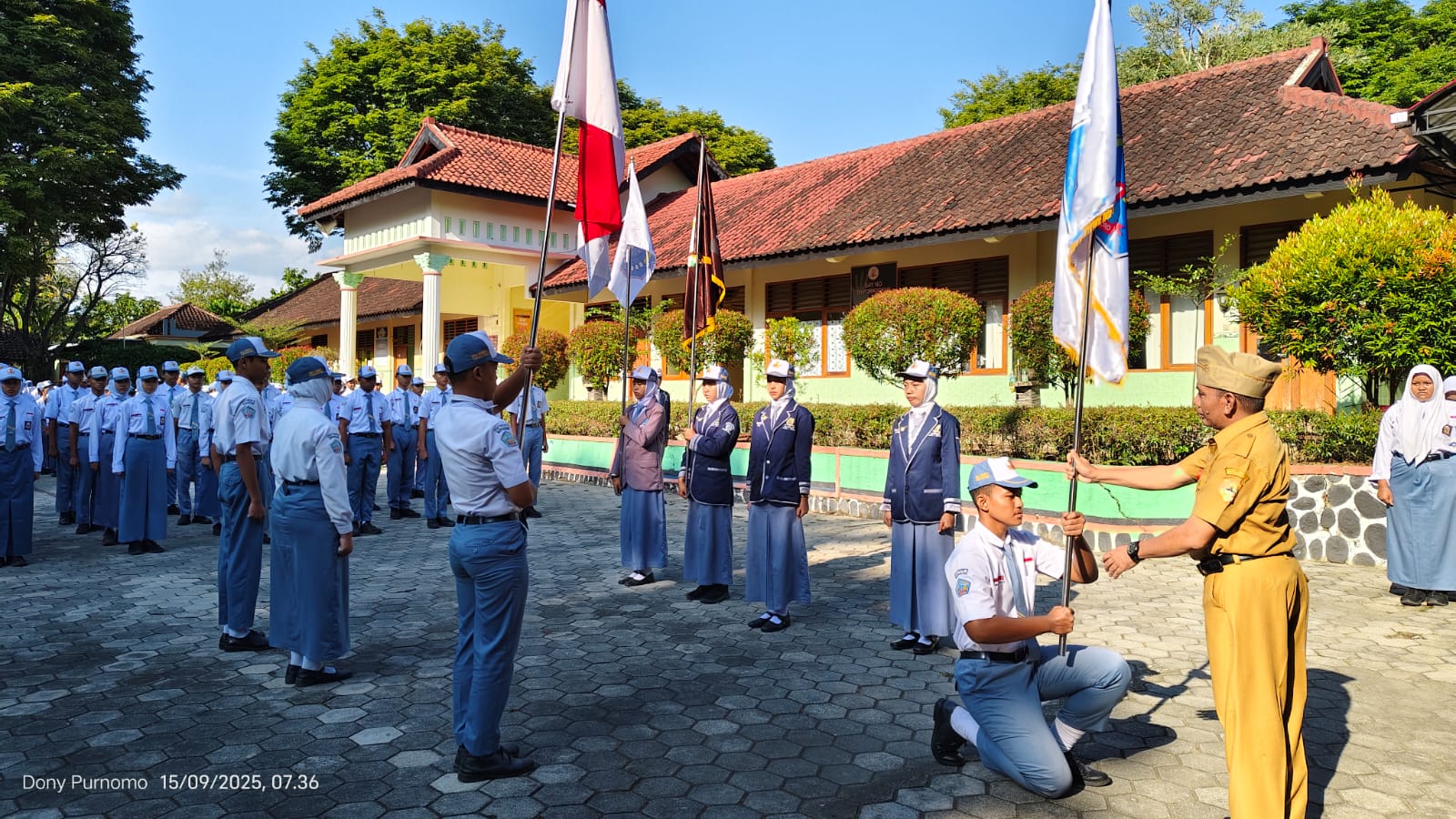 SMAN 1 Purwantoro Gelar Pelantikan Pengurus OSIS-MPK Periode 2025/2026