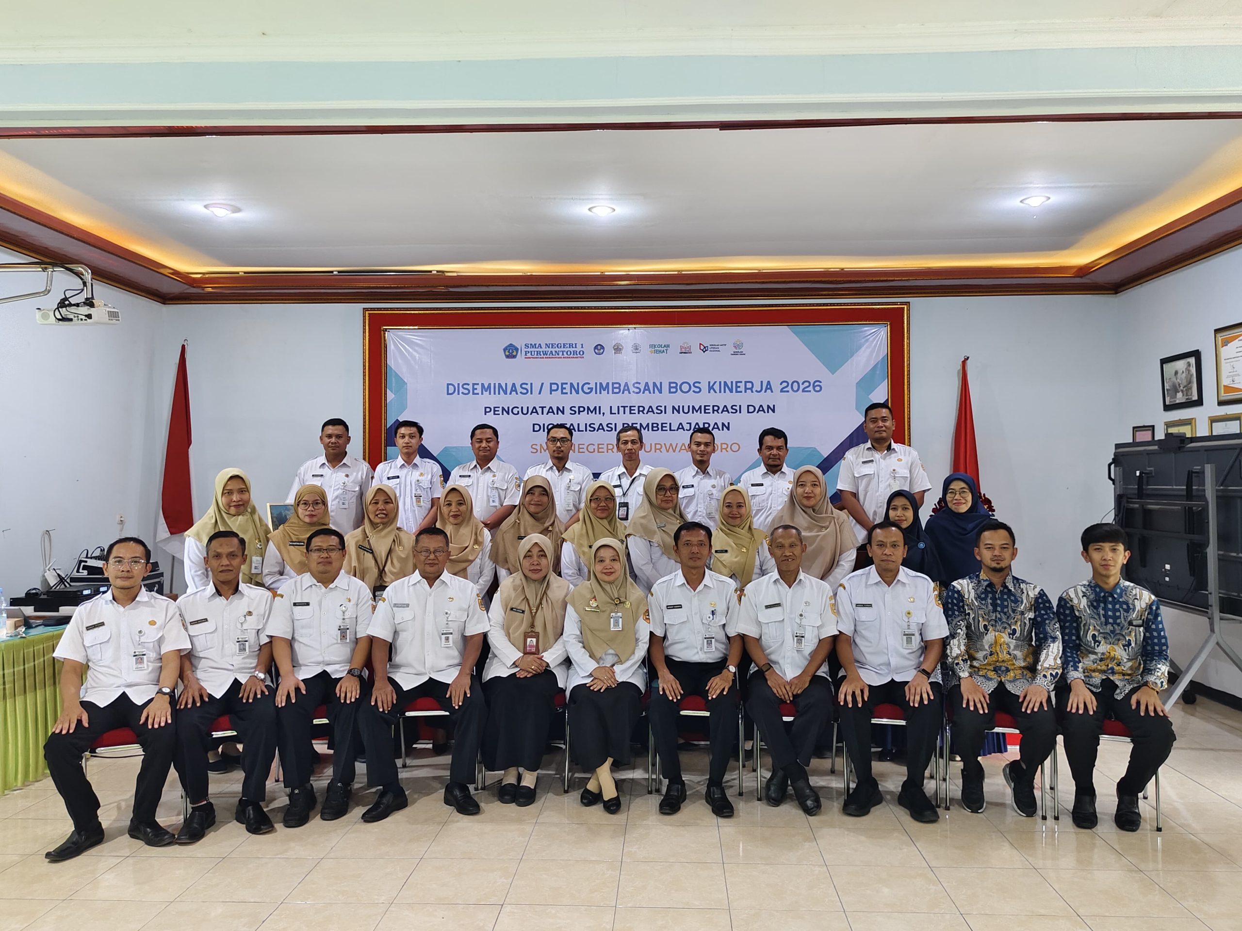 SMAN 1 Purwantoro Menggelar Bimtek Pengimbasan Bos Kinerja Terbaik Tahun 2026